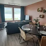 Senja, Husoy I Senja. Med Utsikt Over Fjord Og Fjell Apartmán *